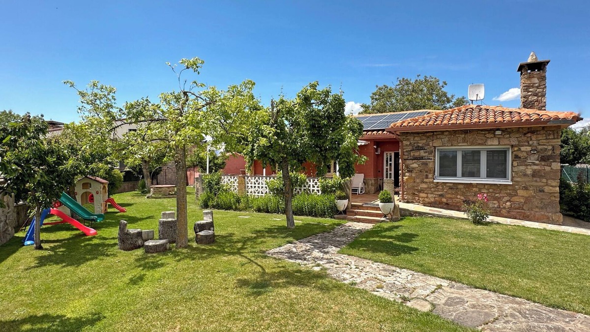 Tera House | Country House 'Mila' with Mountain View, Private Terrace and Wi-Fi