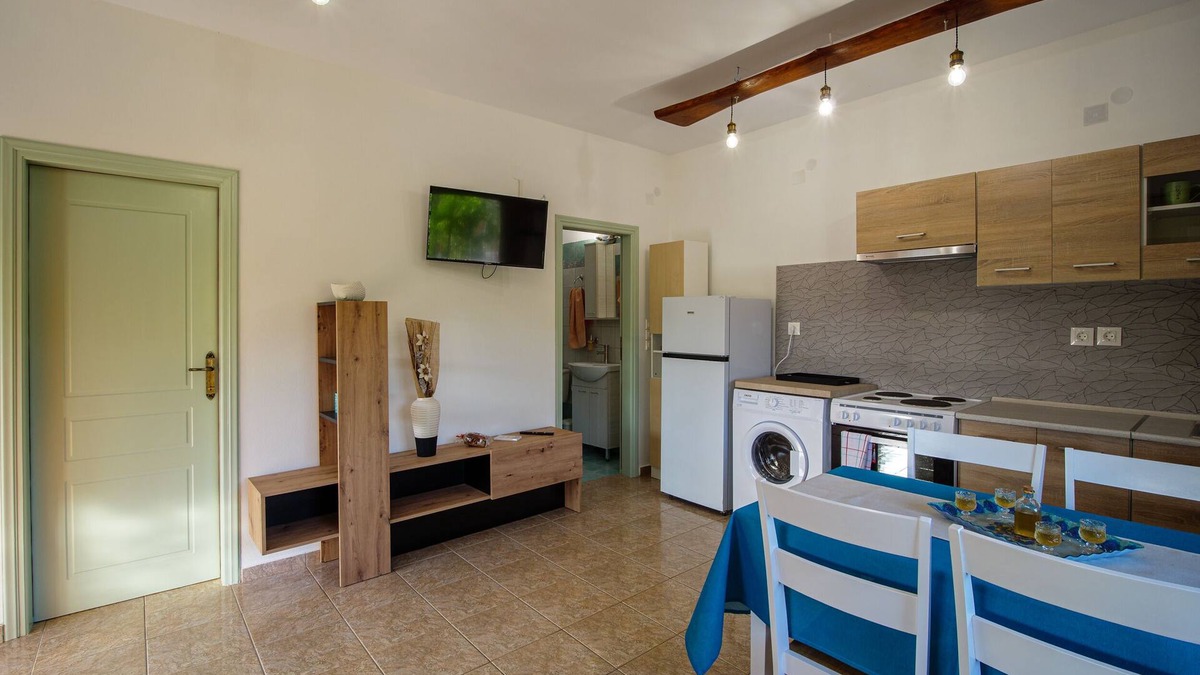 Kali Vrysi Cottage | Country House Milina