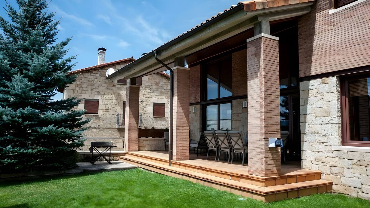 Covaleda House | Country House 'San Lorenzo' with Mountain View, Private Terrace and Wi-Fi