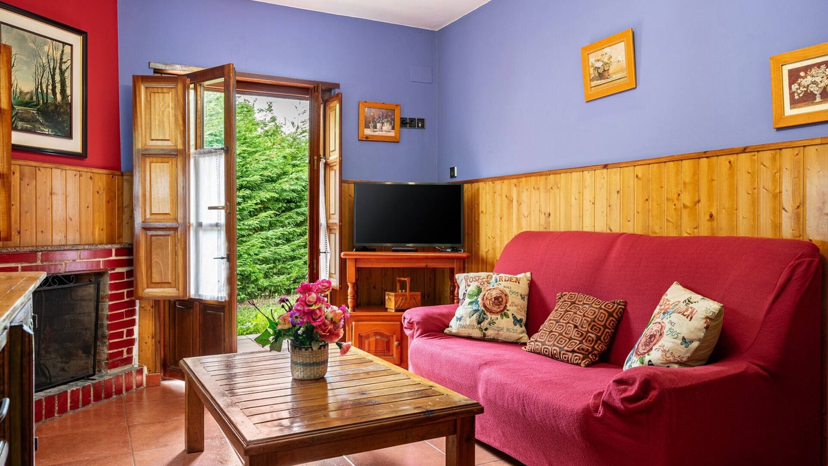 Barzana House | Country House 'Socastillo C' with Mountain View, Private Terrace and Private Garden