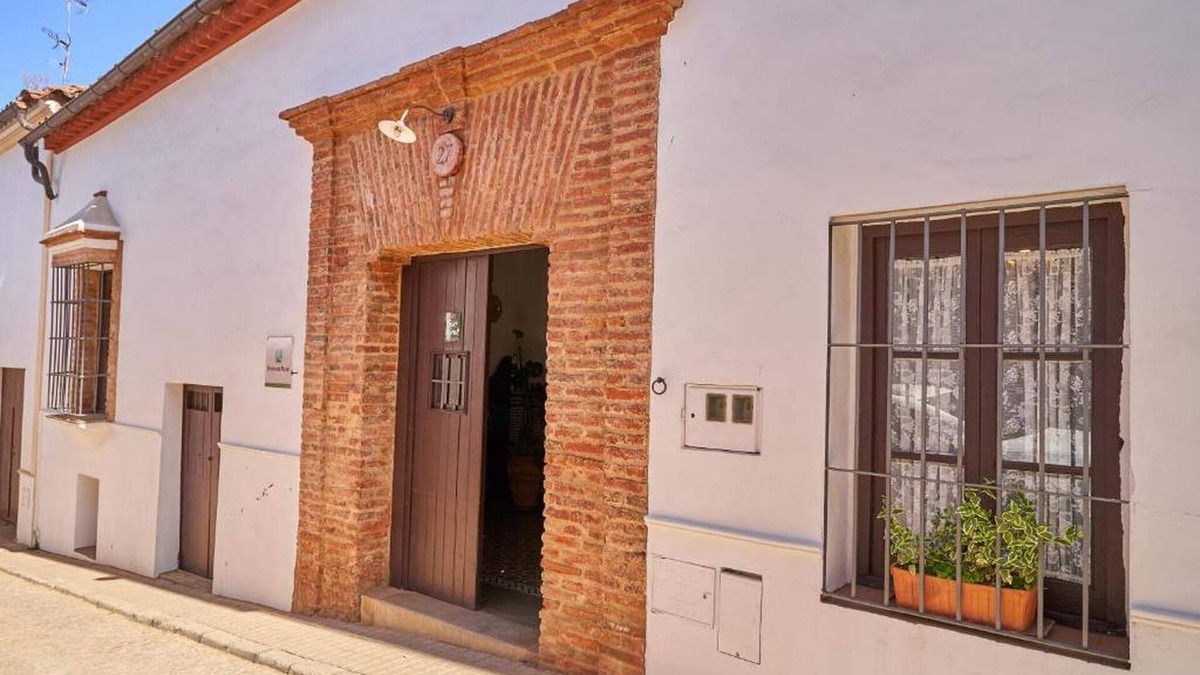 Fuenteheridos House | Country House 'Tragaluz Il' with Mountain View, Shared Terrace and Wi-Fi