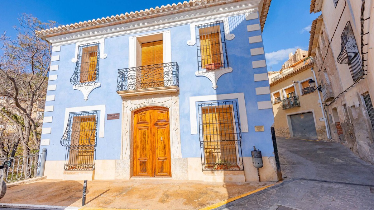Relleu House | Country House 'Vivienda El Hort' with Mountain View, Private Garden and Wi-Fi