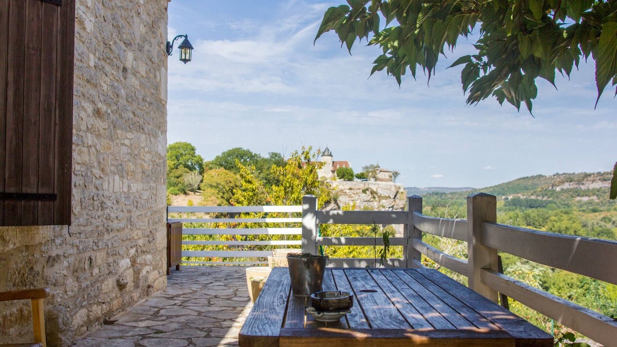 Lacave House | Country house with exceptional panorama