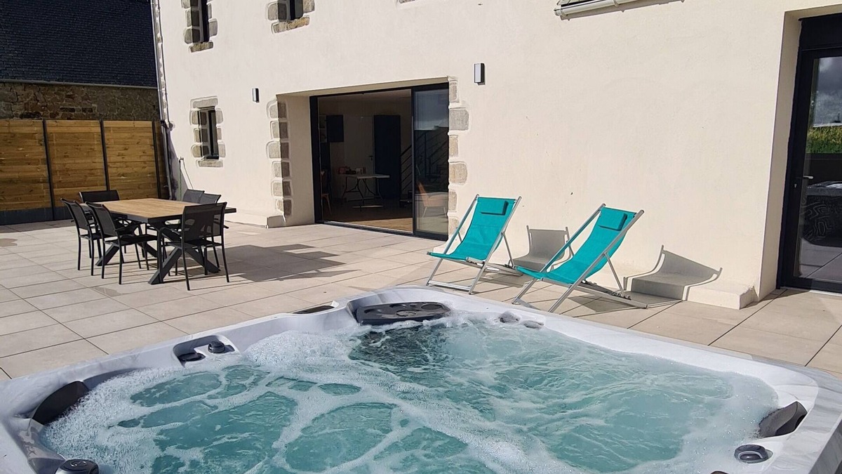 Tremaouezan House | Country house with jacuzzi