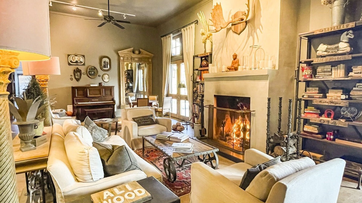 Twisp House | Country House with pool and hot tub on river