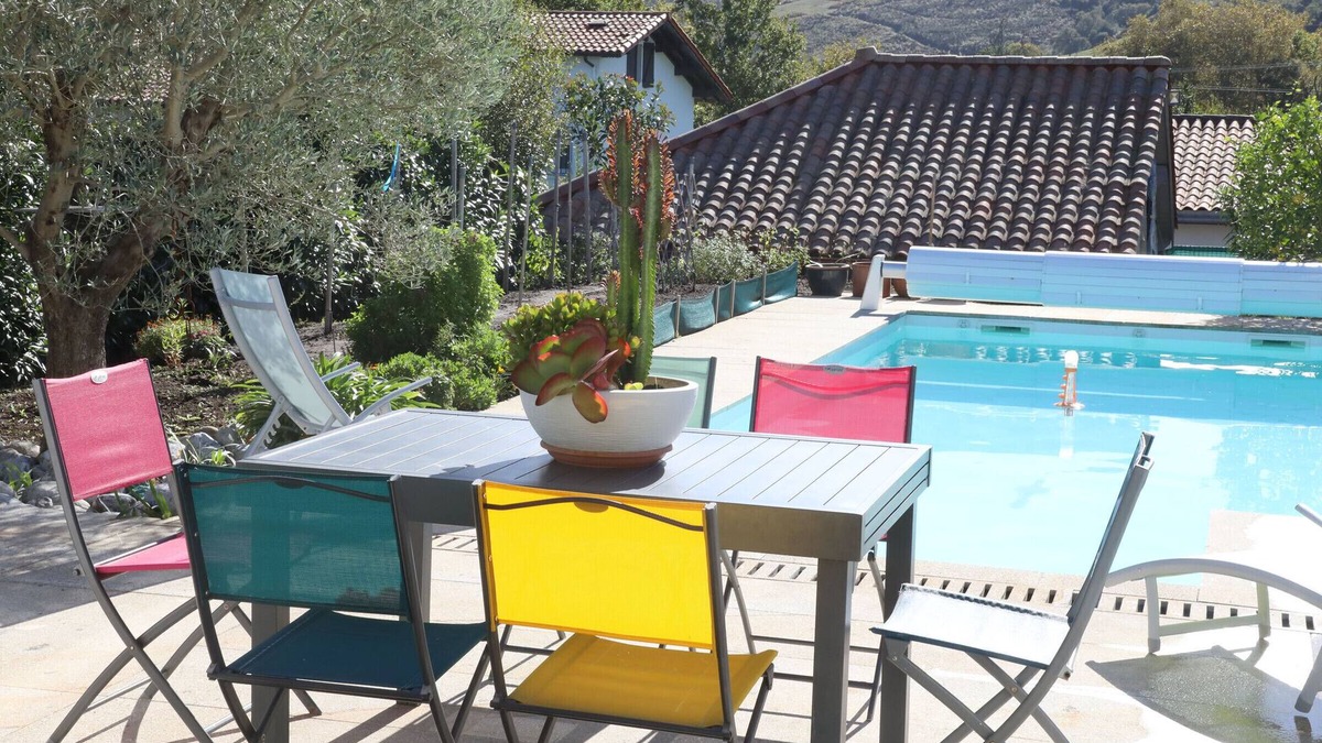 Urrugne Villa | Country house with private pool, air conditioning, and WiFi 10 min from center