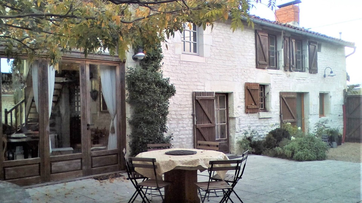 Derce Cottage | Country house with private indoor pool, dream garden near the Loire Vallylley