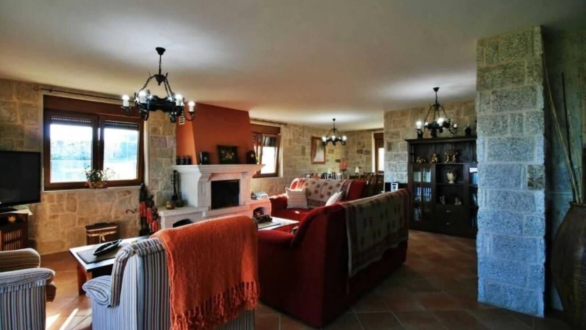 Aguino House | Country house with sea views