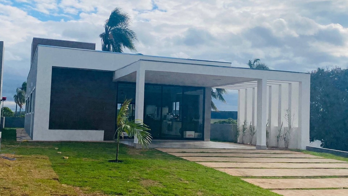 Itai House | Country house with solar-heated pool and barbecue area