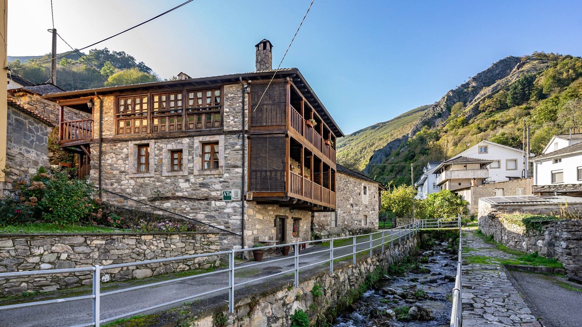 Villacibran House | Country House 'Xepo' with Mountain View, Private Terrace and Wi-Fi