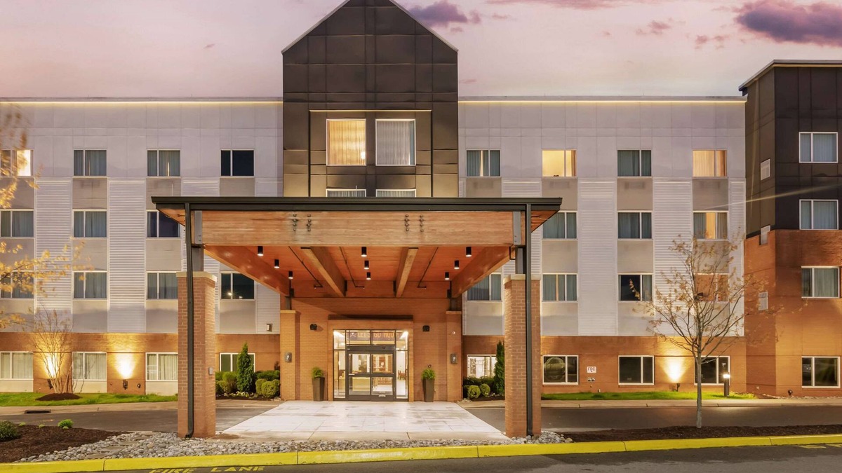 Charlottesville Hotel | Country Inn & Suites by Radisson, Charlottesville-UVA, VA