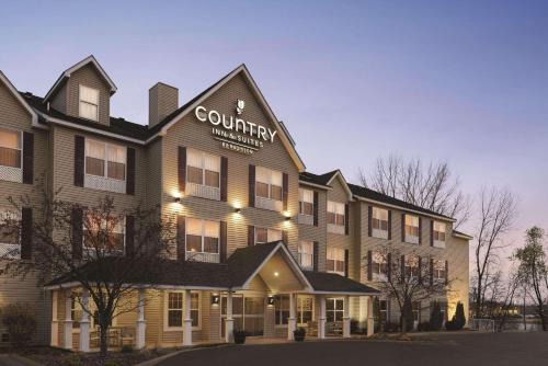 Forest Lake Hotel | Country Inn & Suites by Radisson, Forest Lake, MN