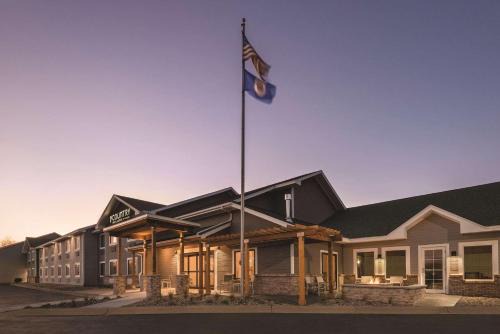 Northfield Hotel | Country Inn & Suites by Radisson, Northfield, MN