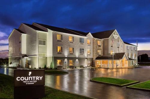 Marion Hotel | Country Inn & Suites by Radisson, Marion, OH