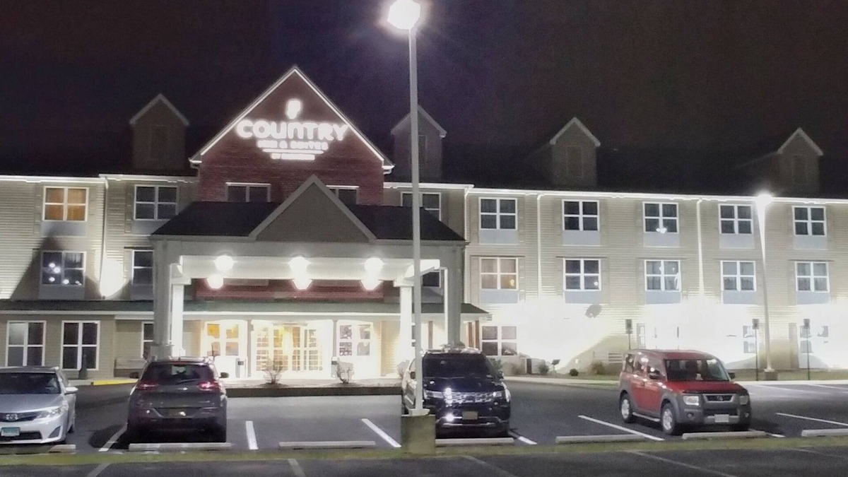 Chambersburg Hotel | Country Inn & Suites by Radisson, Chambersburg, PA