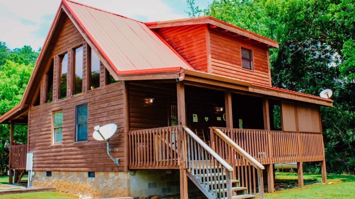 Cosby Cabin | Country Life~ Short stroll to Cosby Creek No contact check in