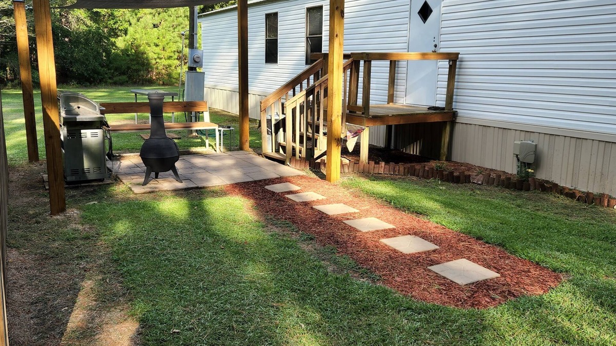 Summerton House | Country living lake style near Santee