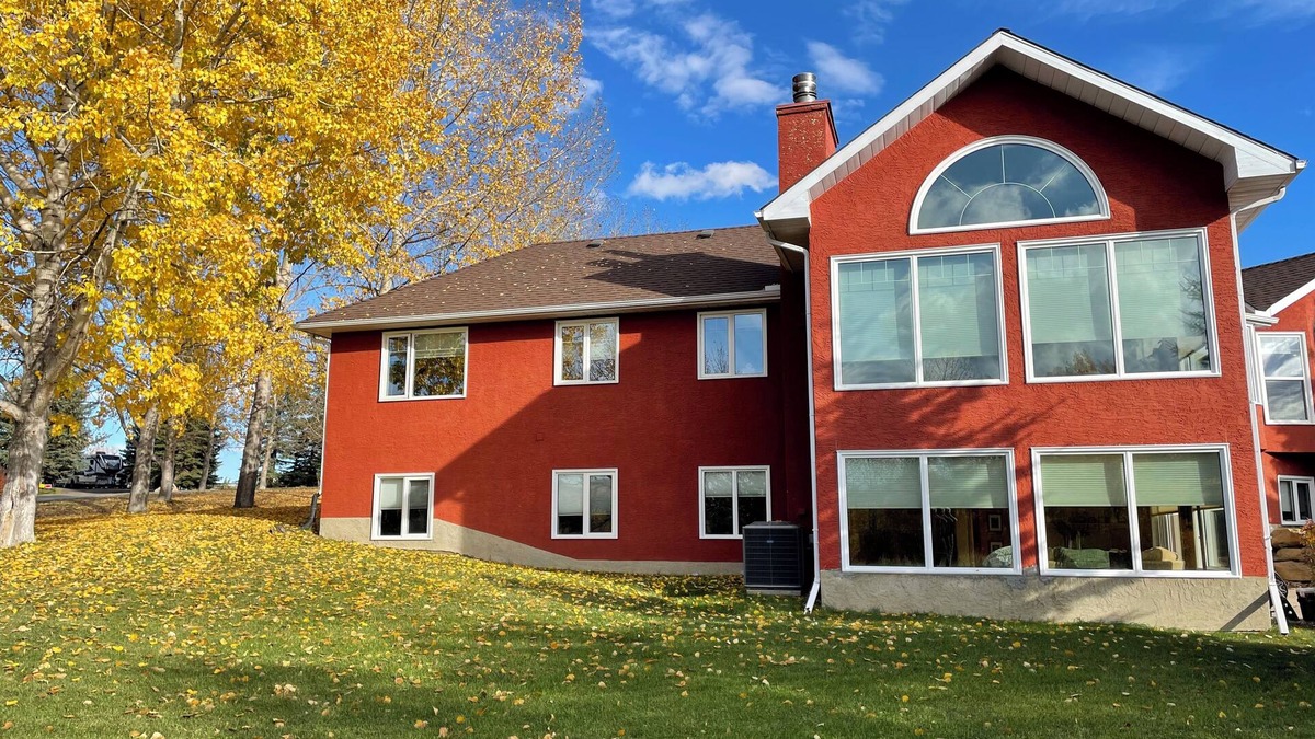 Springbank House | Country Living, Peaceful and Quiet, close to Calgary, Kananaskis, and Banff