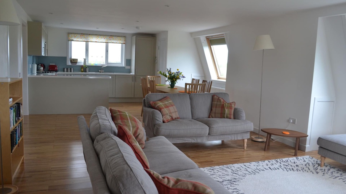 Humbie Apartment | Country location with superb views over the Lammermuir Hills