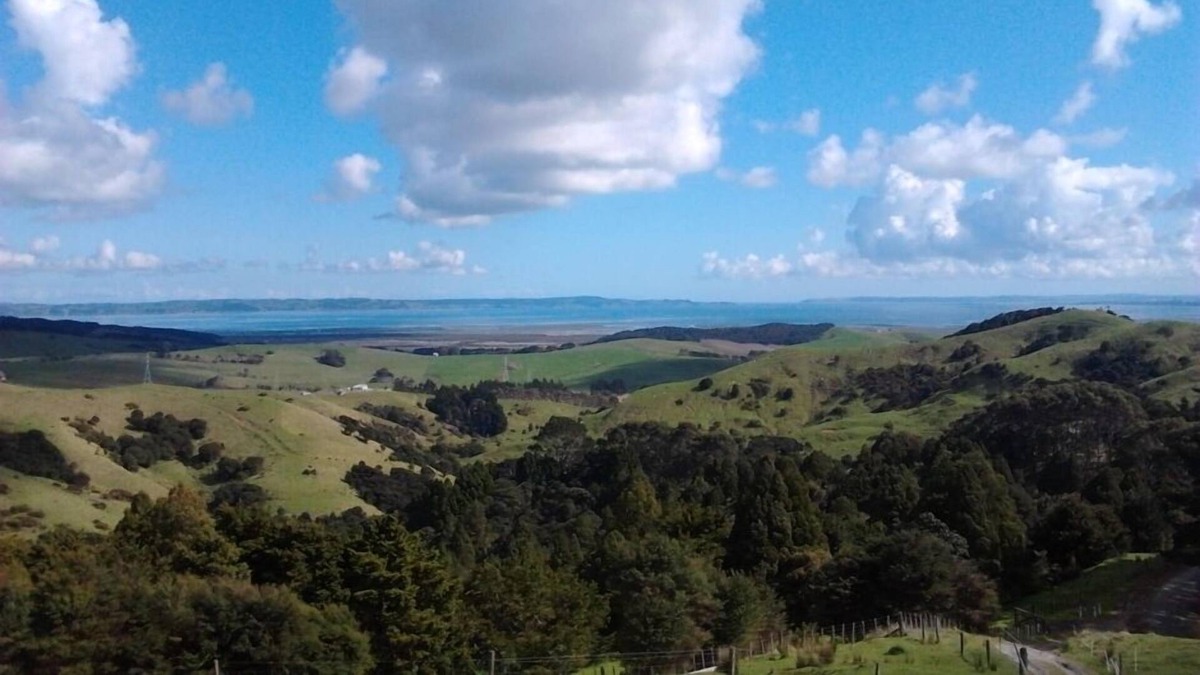 Glorit Cabin | Country Lodge with stunning views.A quiet retreat to get away from it all.