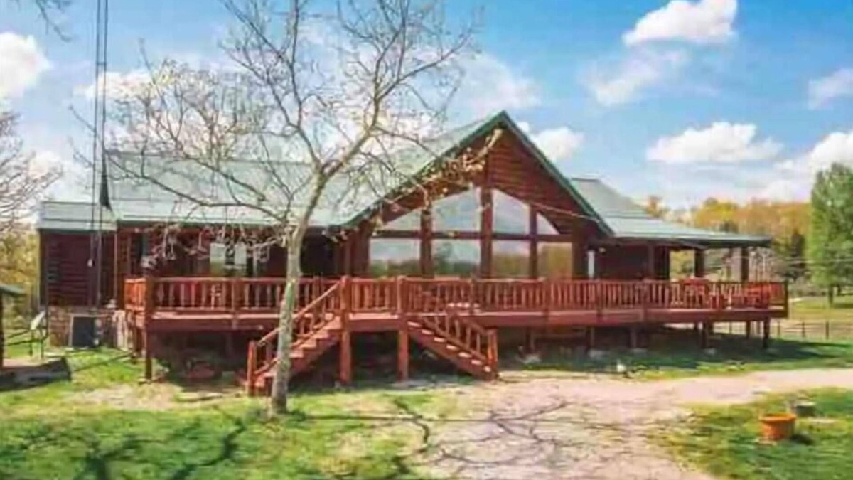 Beulah Cabin | Country Log Home Paradise Ranch