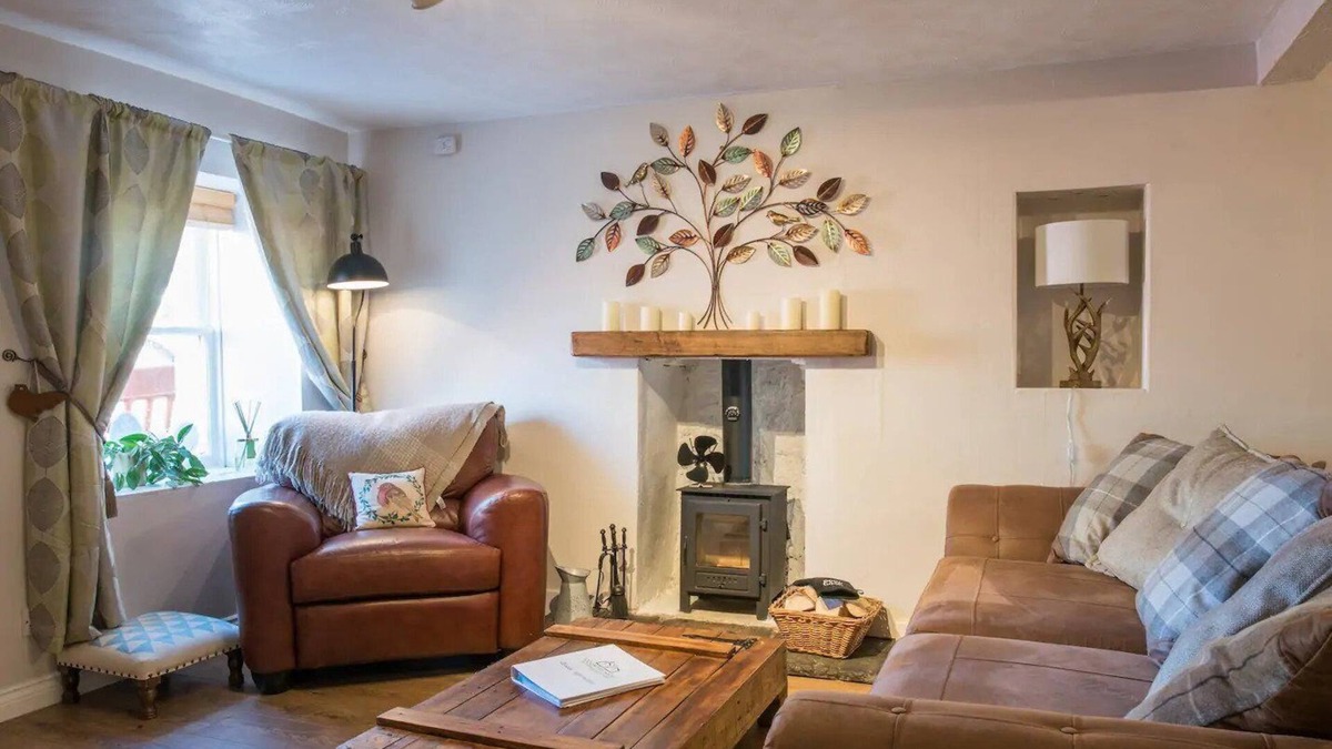 Lanark House | COUNTRY NEST- Cosy Spacious Holiday House