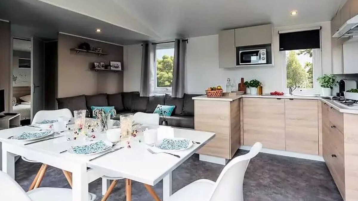 Touquin House | COUNTRY PARK TOUQUIN * - Castel Palace* with air conditioning 3ch 2sdb 6pers 6 persons