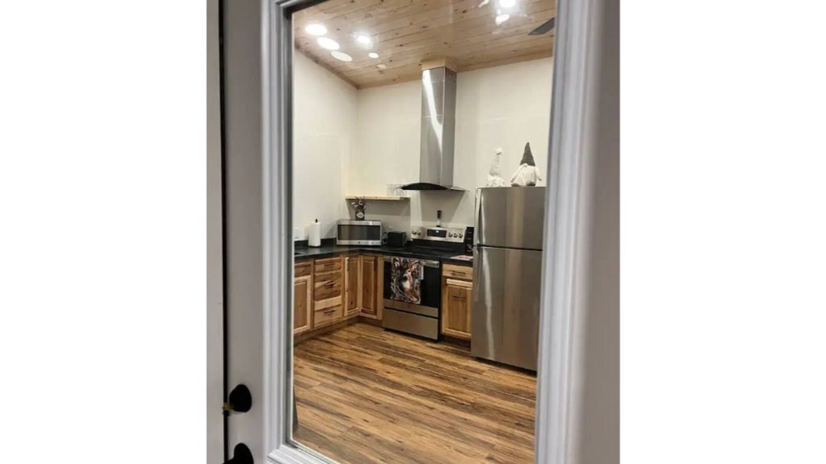Johnson Cabin | Country Quiet 1 Bedroom Cabin/House
