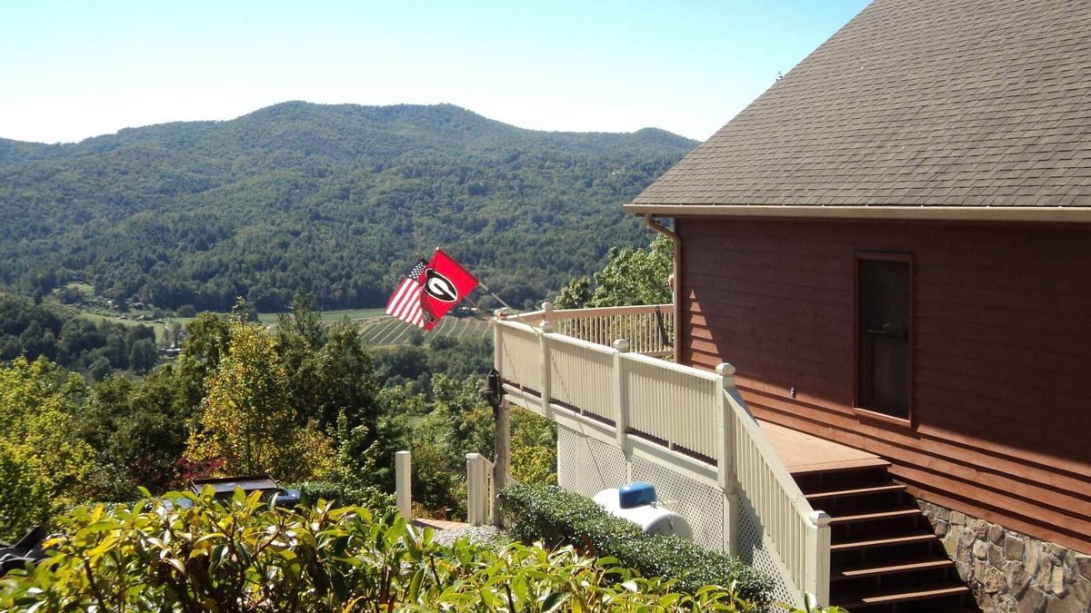 Rabun Gap Cabin | Country Relaxation in the mountains