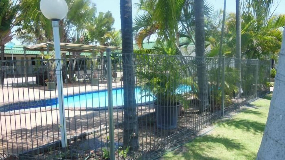 Charters Towers Hotel | Country Road Motel
