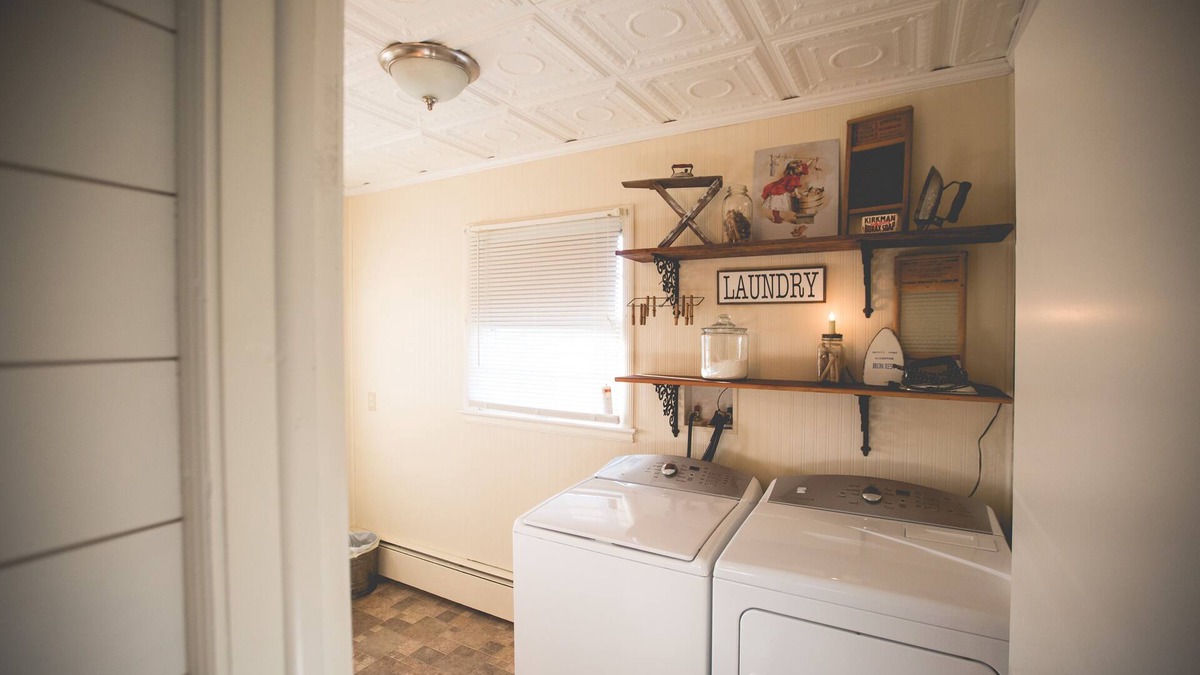 Nemaha County Cottage | Country Setting Private off Line Cottage for Family's Reconnecting