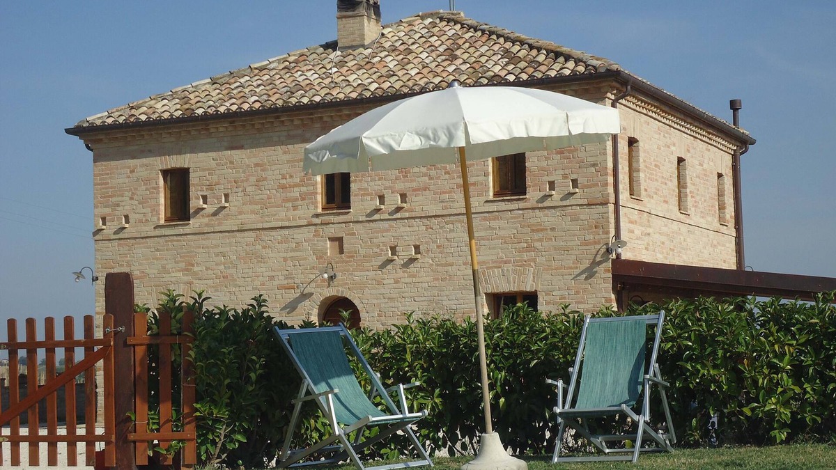 Corridonia Villa | Country side Villa Agriturismo, stunning view, family-friendly, total privacy