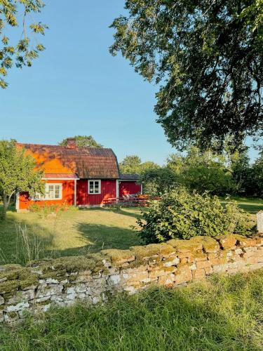 Farjestaden House | Country Villa From 1929 Near Öland Bridge