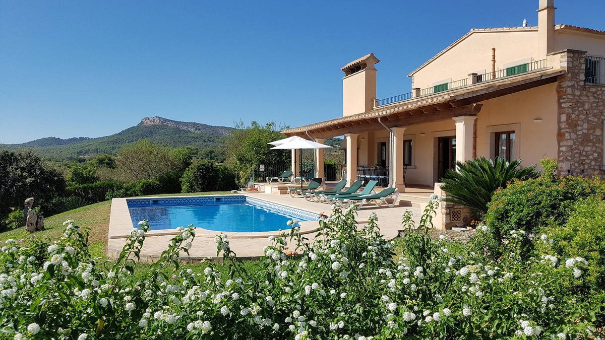 Manacor Cottage | Country villa with pool, private garden and barbecue near the beach OFFER June