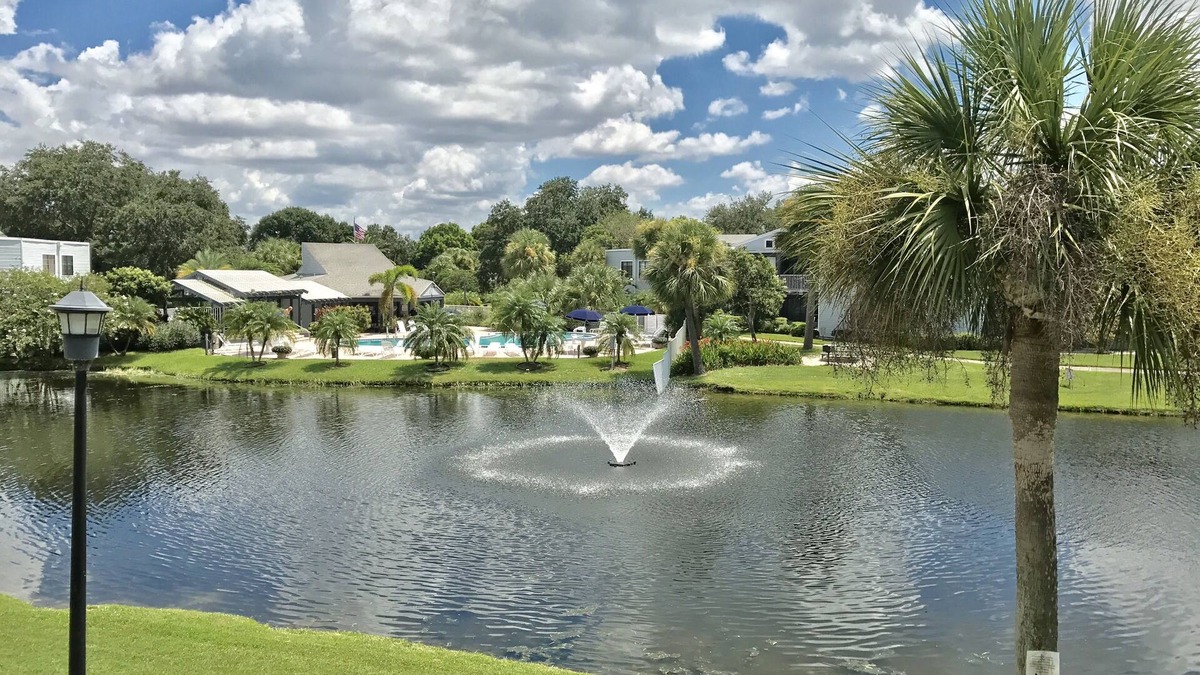 Ventura Condo | CountryClub 2/2 Home Away from Home