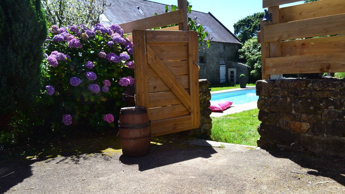 Pluguffan Cottage | Countryside gite, near the sea, ideally situated for visiting Southern Finistère