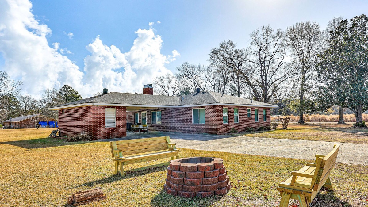 Lawson House | Countryside Marion Retreat Near Fishing & Trails!