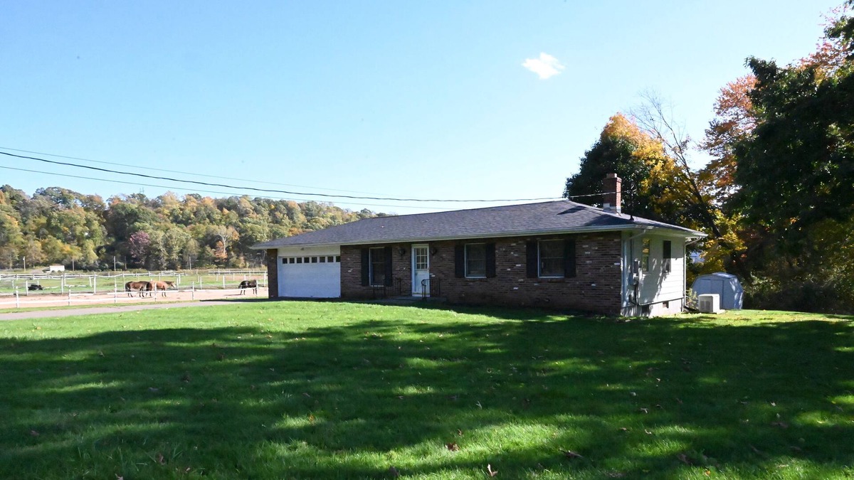 North Haven House | COUNTRYSIDE RANCH 12 MINUTES to Yale New Haven Hospital