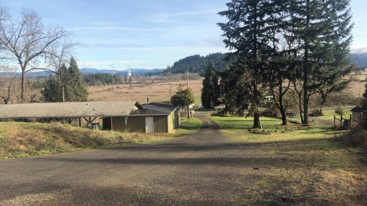 Creswell Cottage | Countryside stand alone dwelling 2.5 miles from I-5. Private building.