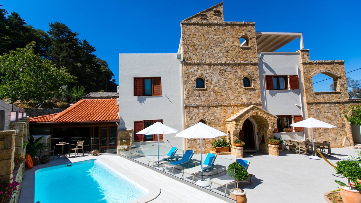 Mixorrouma Villa | Countryside Villa with Private Pool & Whirlpool Tub