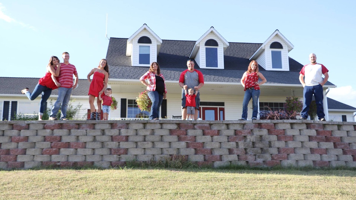 Harvard Bed & Breakfast | County setting w/a view, family home each private room to rent