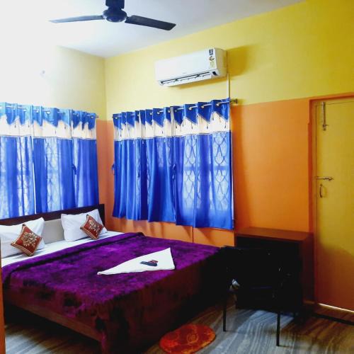 Sector II House | Couple Friendly Rooms