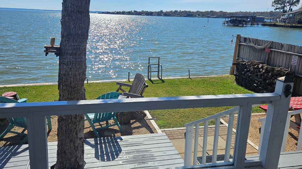 Pointblank Cabin | Couples Retreat on Lake Livingston TX