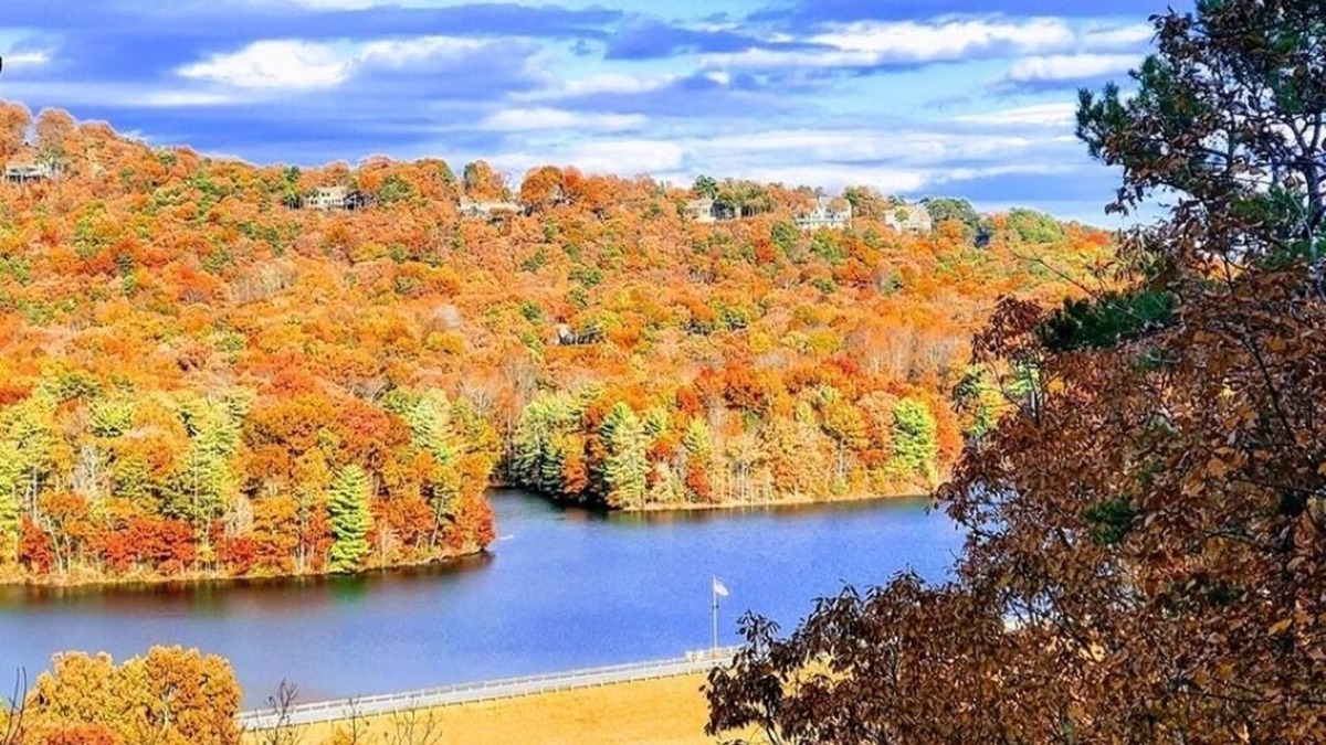 Big Canoe Cottage | Couples Retreat with Hot Tub, Lake & Mountain Views in Big Canoe Luxury Resort