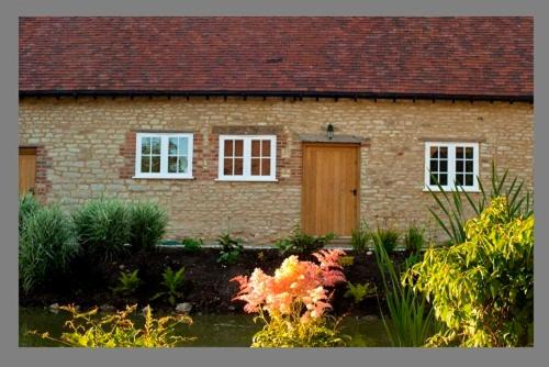 Wallingford Bed & Breakfast | Court Farm Barns
