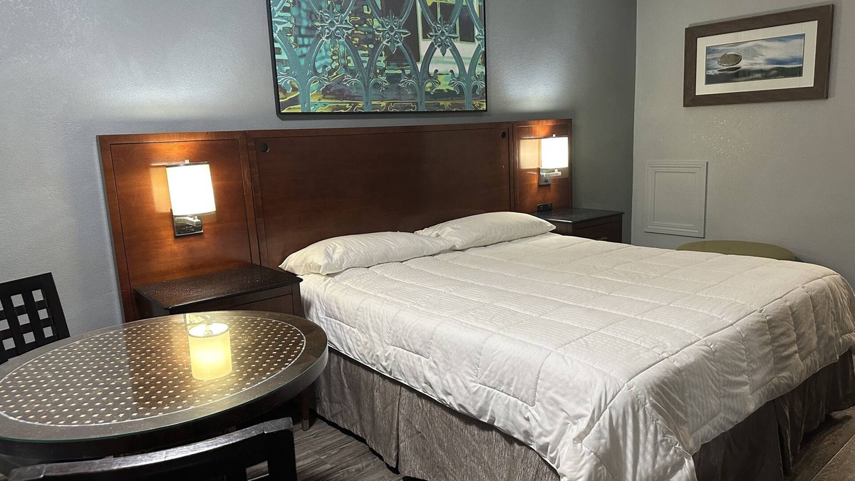 Courtland Hotel | Courtland Inn Motel
