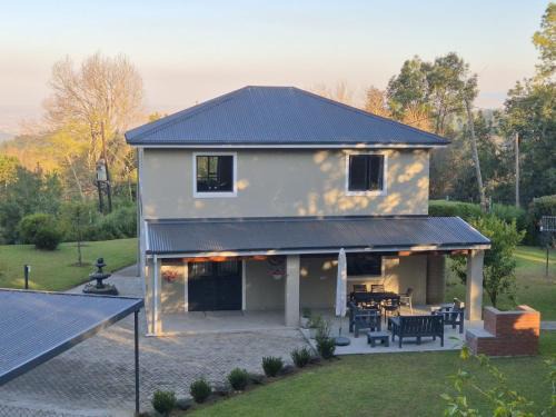 Hilton Villa | Courtleigh Cottage