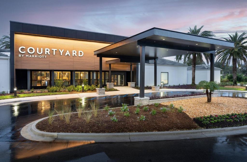 Hunt Club Hotel | Courtyard by Marriott West Palm Beach