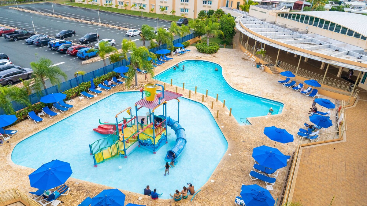 Maleza Baja Hotel | Courtyard by Marriott Aguadilla