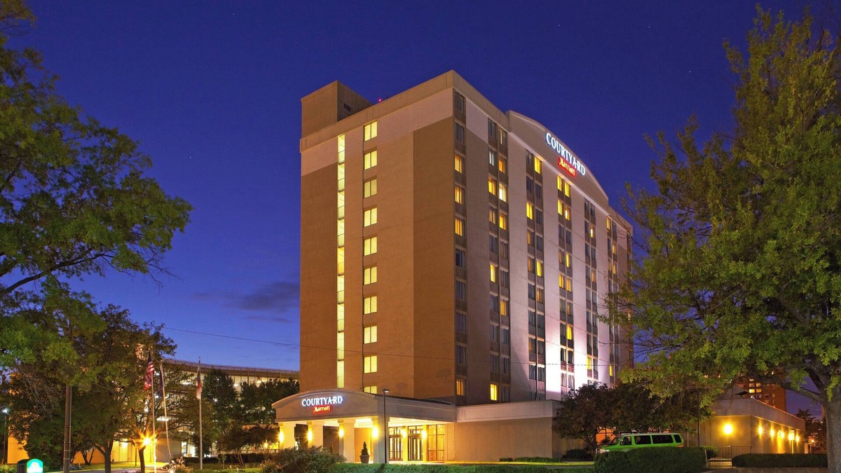 West End Hotel | Courtyard by Marriott Alexandria Pentagon South